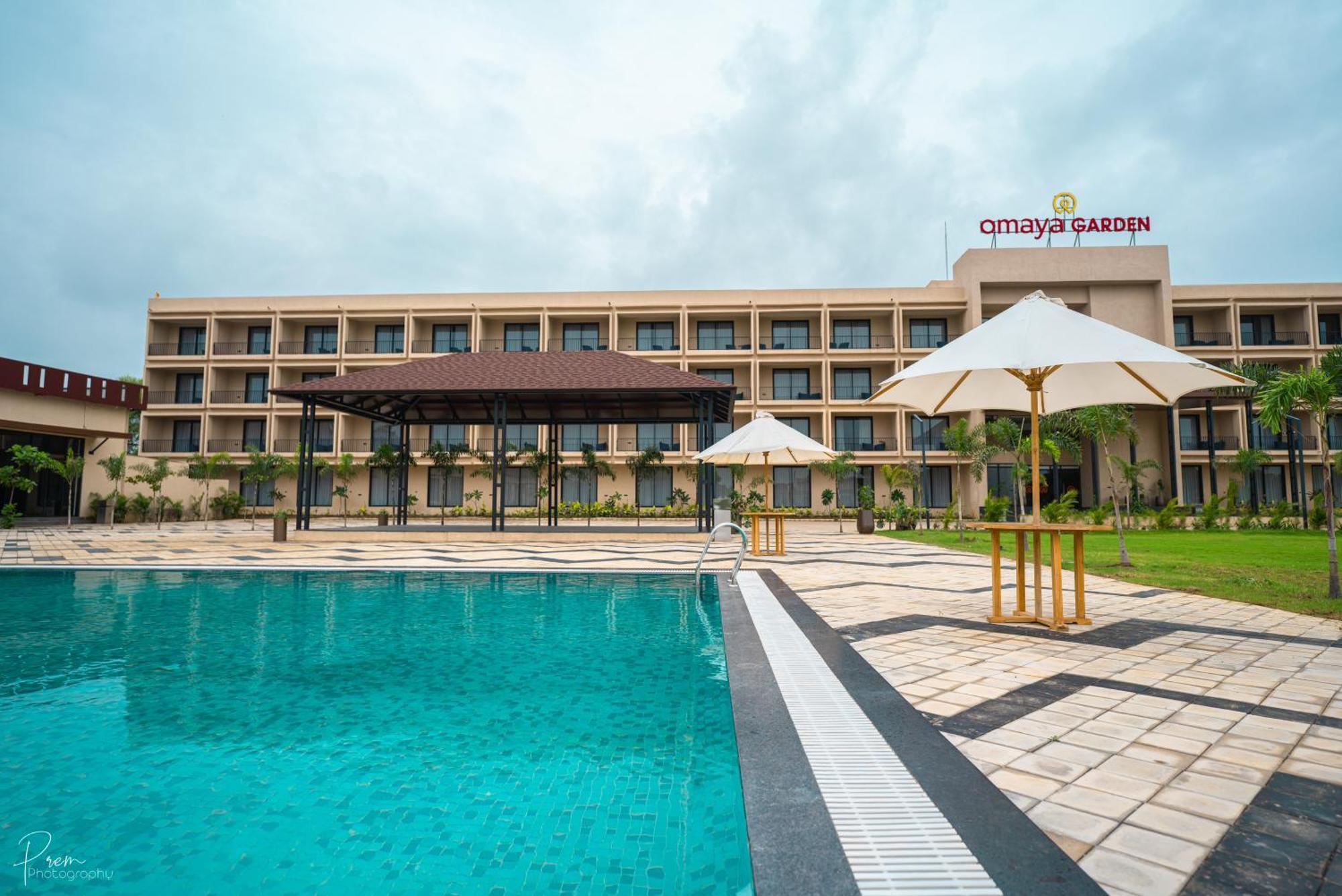 Hotel Omaya Garden Райпур Экстерьер фото